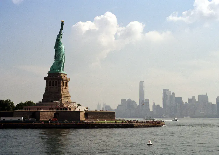 [Statue of Liberty, New York](https://www.google.com/maps/search/?api=1&query=Statue+of+Liberty+New+York) · Nikon FM2 · 50mm · Kodak GB 200-7