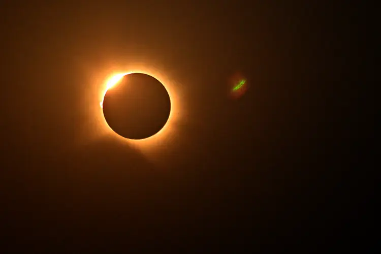 [Total Solar Eclipse, Ermita de San Cristóbal, Spain](https://maps.app.goo.gl/jSybTj9wG9694g4a8) · Nikon Z50 · 55-300mm